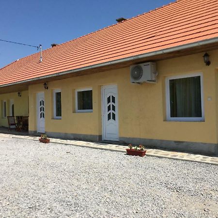 Napfeny Apartman Sárospatak Exteriör bild