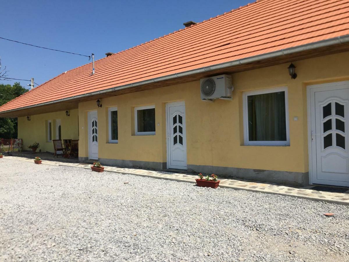 Napfeny Apartman Sárospatak Exteriör bild