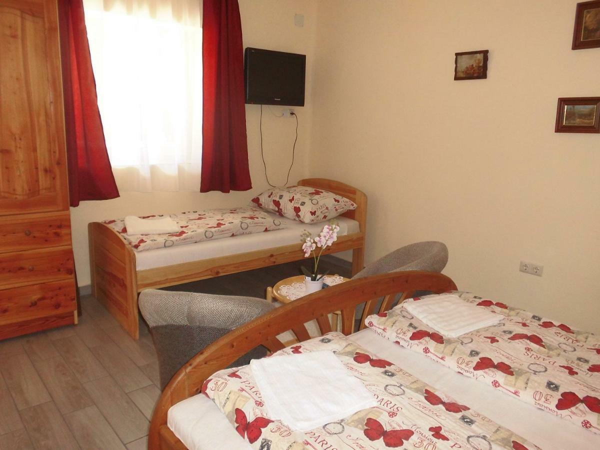 Napfeny Apartman Sárospatak Exteriör bild